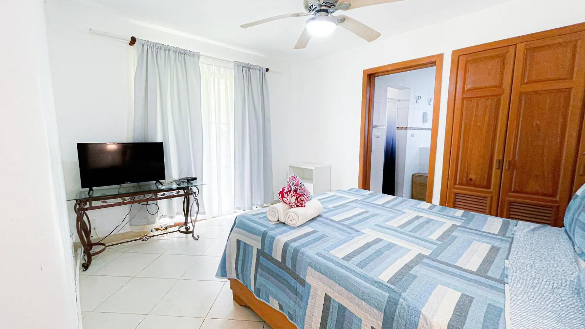 Holiday Dreams Hotel Los Corales Bavaro Wifi Bbq Parking Beach Club & Spa Punta Cana