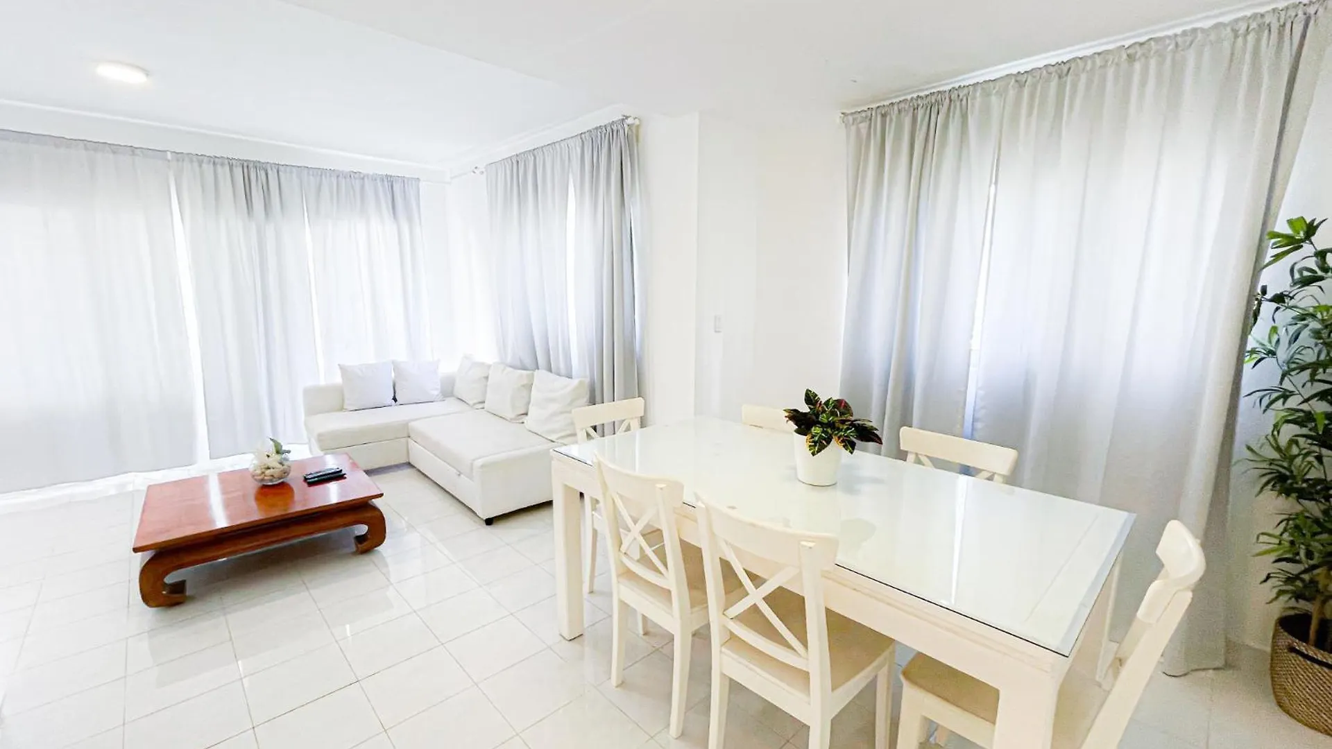 Holiday Dreams Hotel Los Corales Bavaro Wifi Bbq Parking Beach Club & Spa Punta Cana Dominican Republic